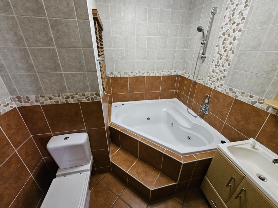 3 Bedroom Property for Sale in Vaalpark Free State